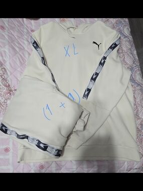 Puma Men's Cream Crewneck Sweatshirt with Logo Tape